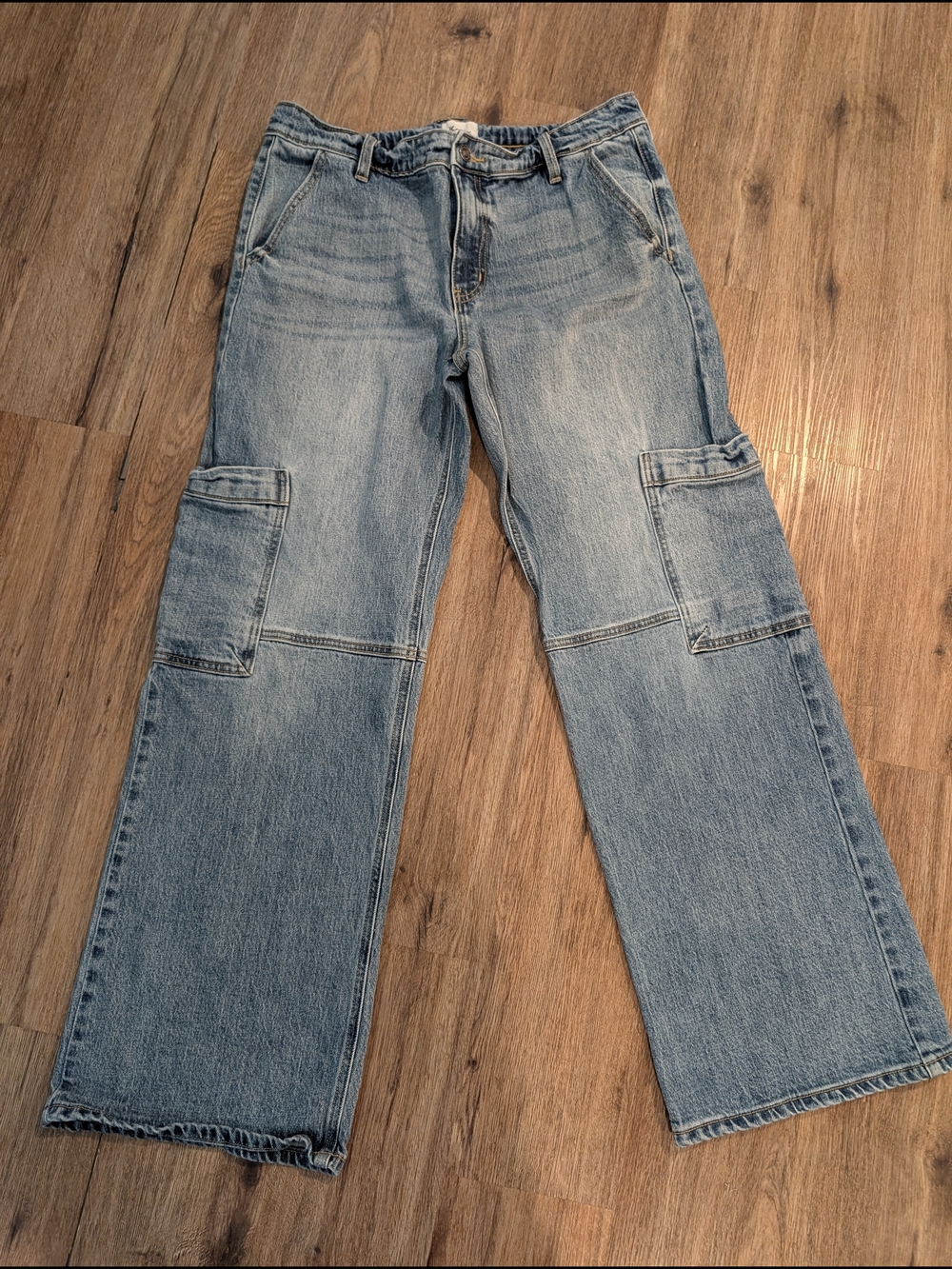 KanCan Light Wash Wide-Leg Cargo Jeans